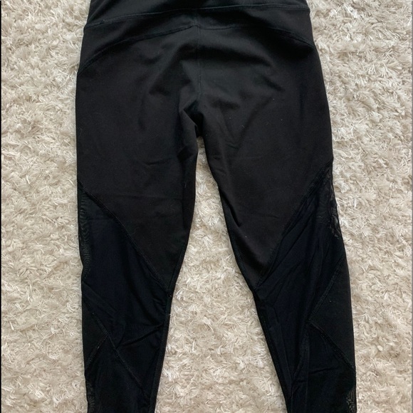Old Navy Pants - Black cropped leggings